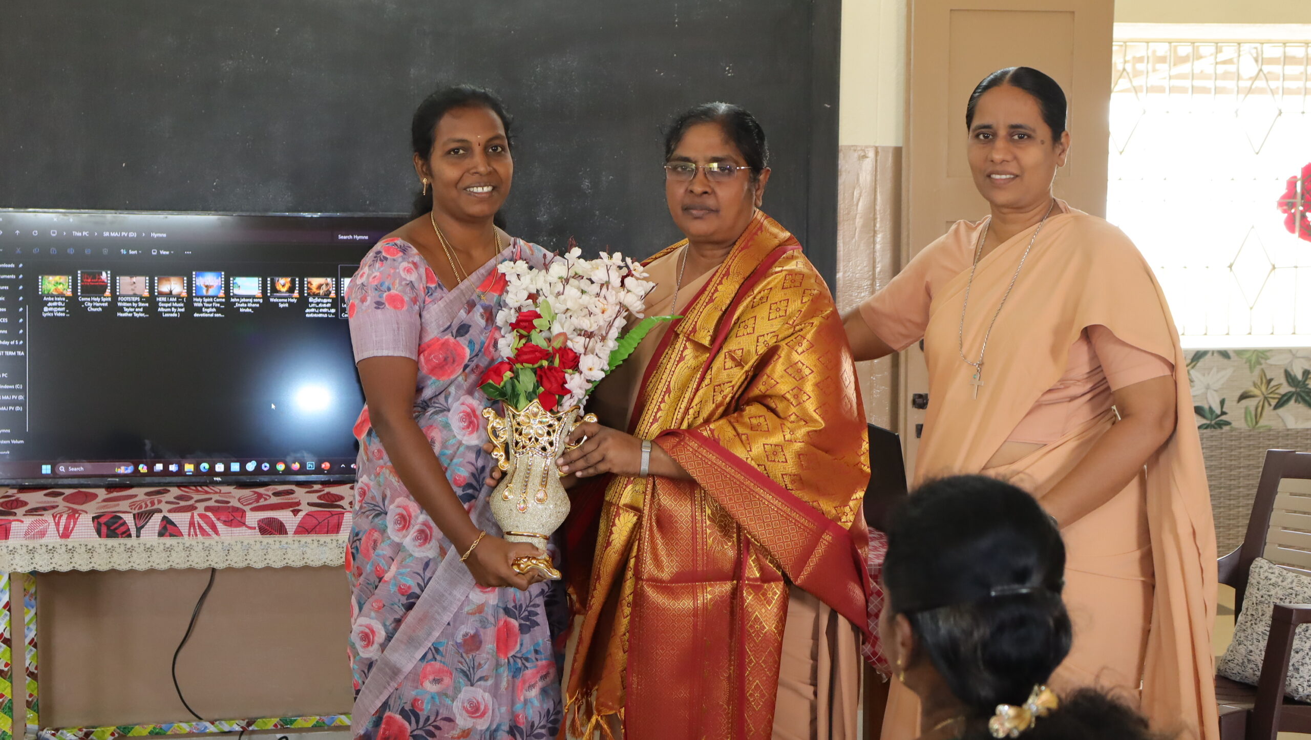 21.02.24 – Mother Provincial visit with Staff @ Auxilium College, Chittampatti